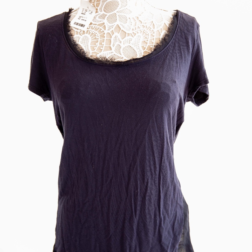 T Tahari size M dark blue short sleeve shirt